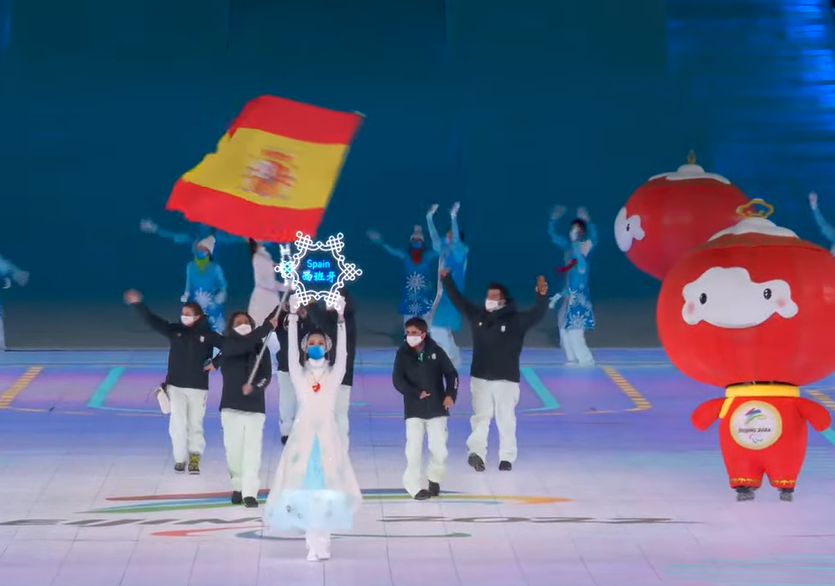 Los Juegos Paralímpicos iluminan el cielo de Pekín al grito de «paz y no a la guerra»